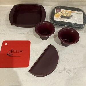 Epicure 5 piece silicone set.  Omelet maker. Square pan  muffin cups EUC!